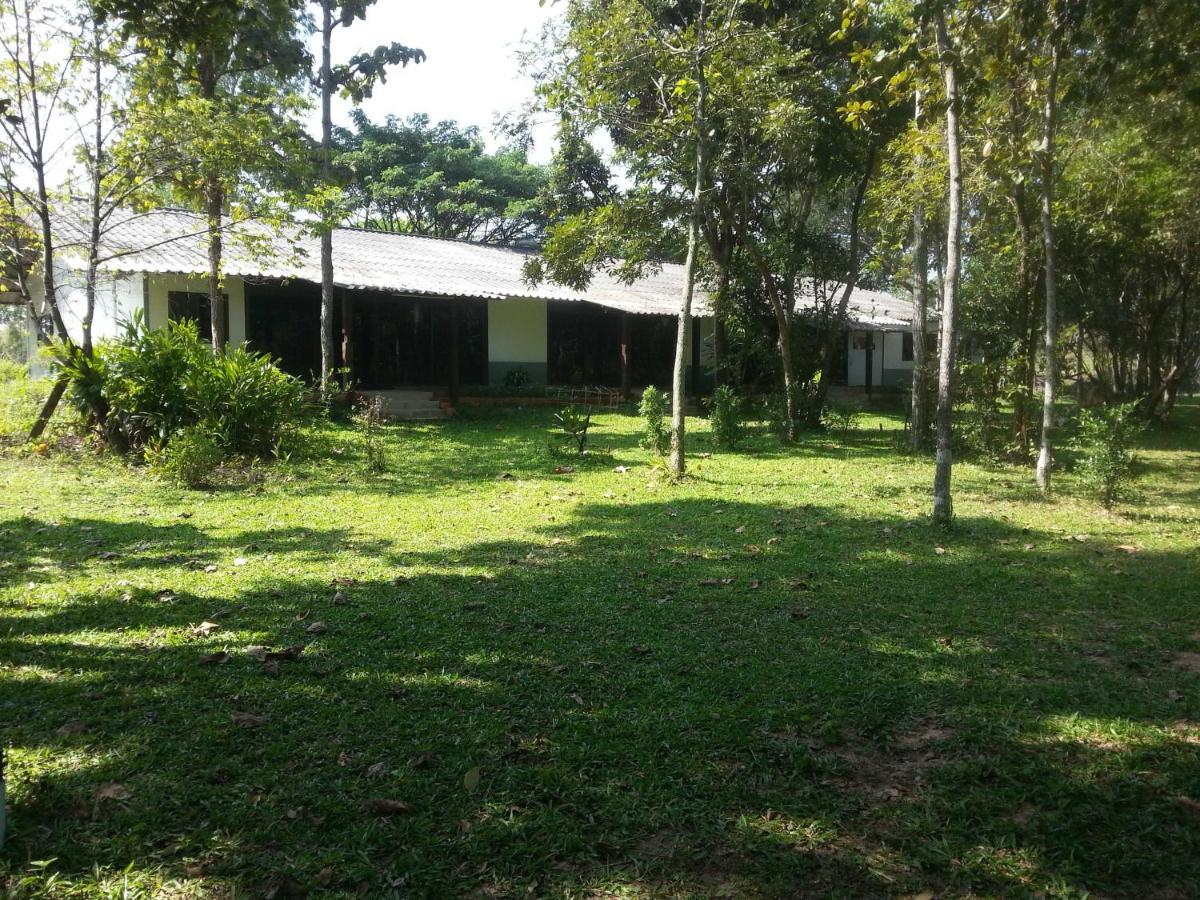 Hotel Isaan Perazim Park Roi Et Exterior foto
